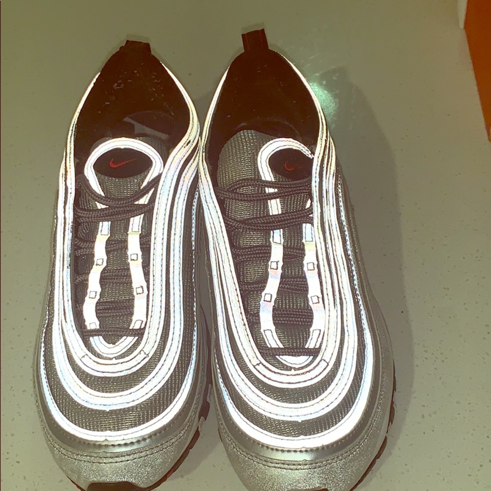 Nike Air Max ‘97 (silver bullet )